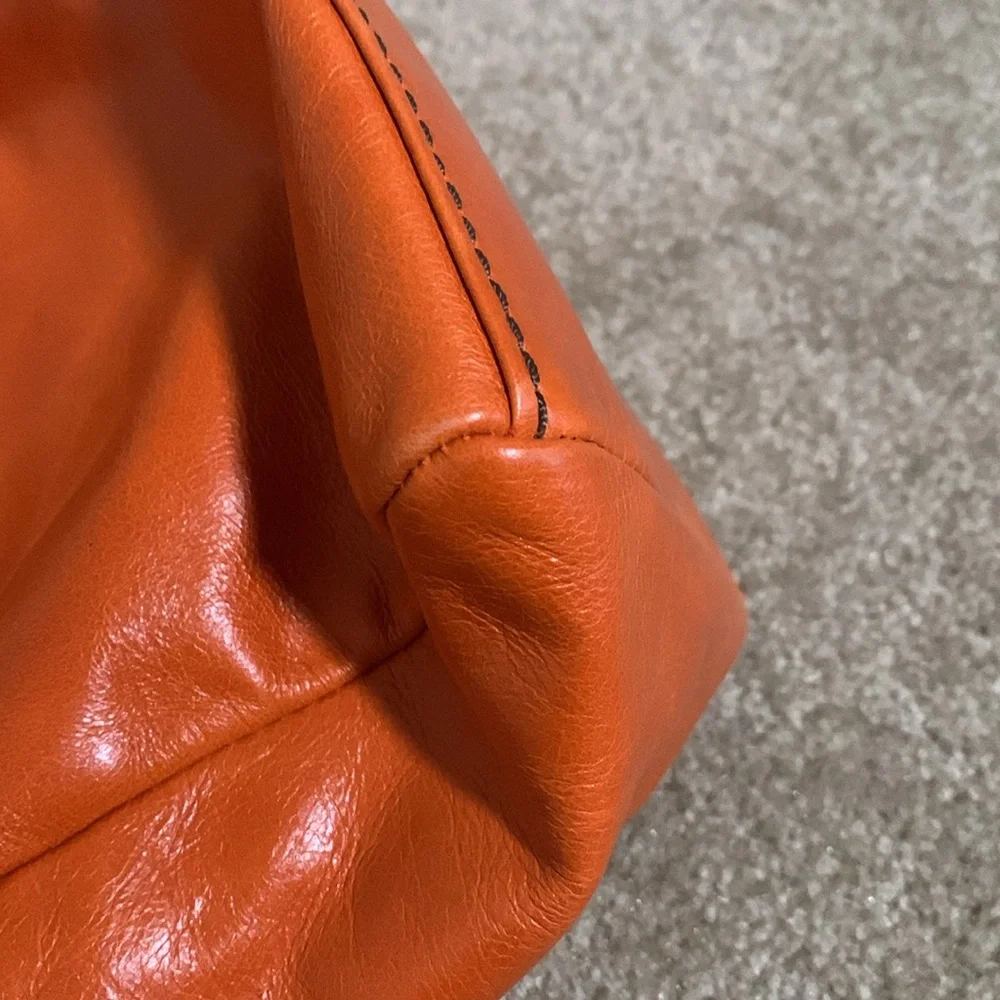 HOBO Sheila Medium Bag - Picture 10 of 10